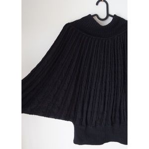 Bebe batwing sleeve sweater